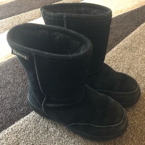 Bearpaw winter boots ( boys) 1